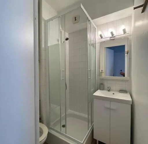 Cosy Idealement Situe Draps Serviettes شقة *